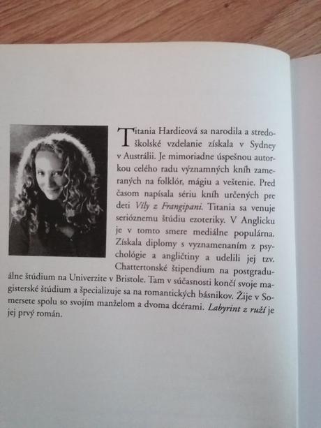 Kniha labyrint z ruží, 