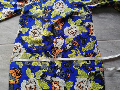 Šaty so sviežim vzorom beloved vm, m