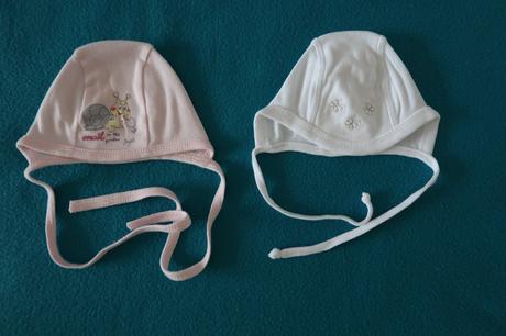 2x kojenecká čiapka, japitex,62