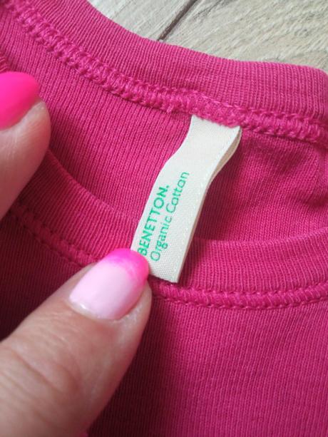 Ciklámenové tričko s lesklým nápisom benetton, benetton,80