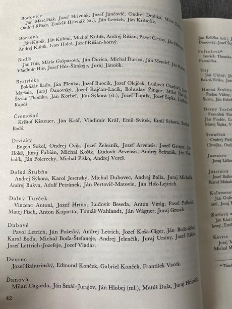 Stará kniha z minulosti a prítomnosti turca martin,