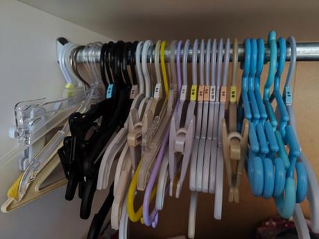 Malé vešiaky 35 kusov, 