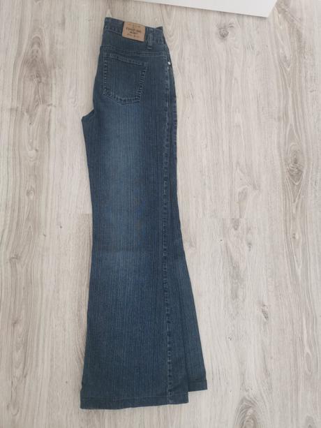 Rifle elastický mat. veľ. 38, zvonovy strih, 38