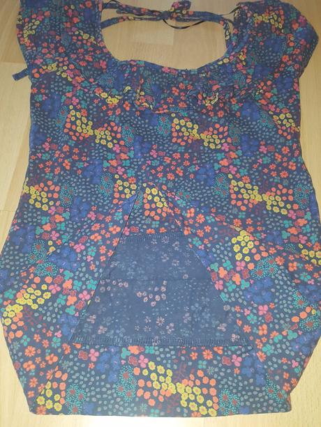 Kvetovane tricko, atmosphere,36