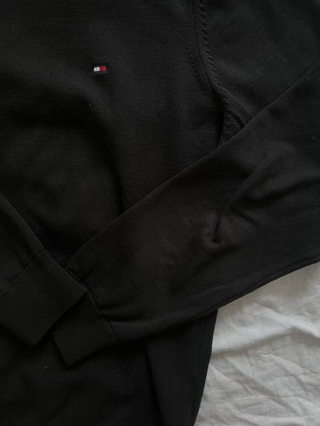 Cierny svetrik, xl