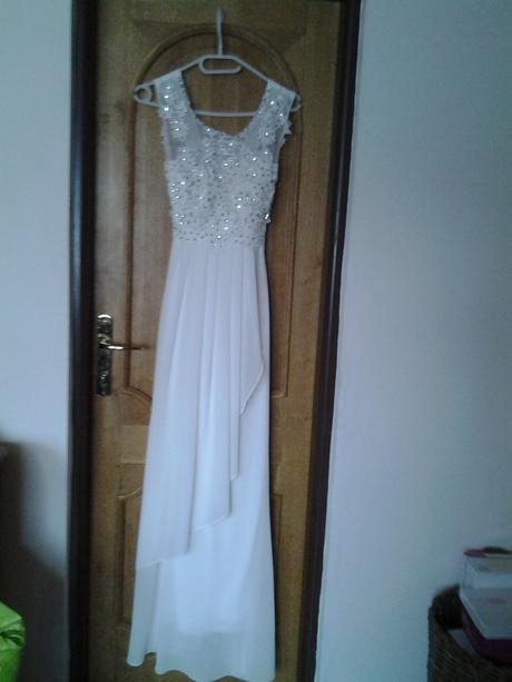 Exluzivne saty na ples,svadbu,stuzkovu,raz pouzite, s