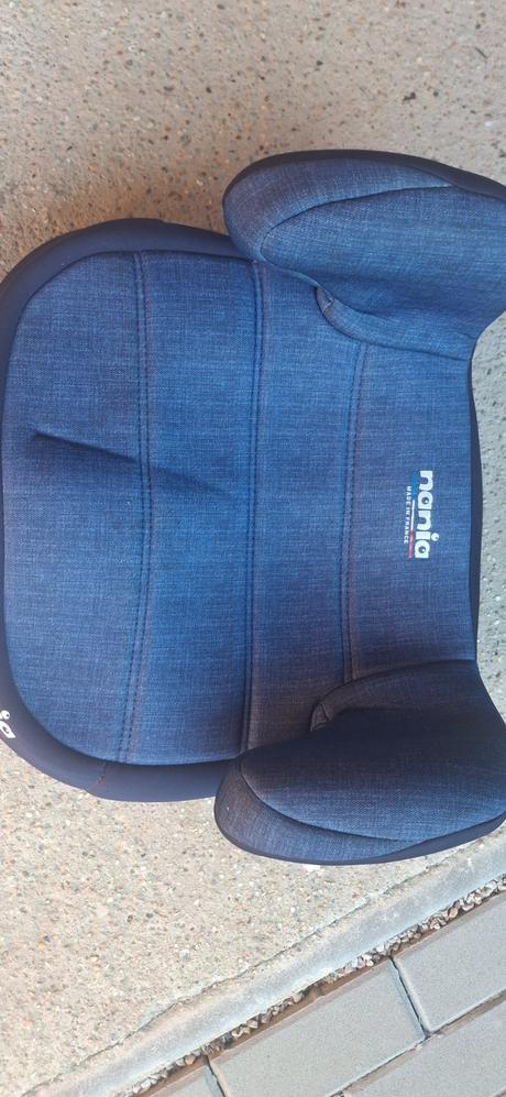 Podsedák do auta bez isofix, nania