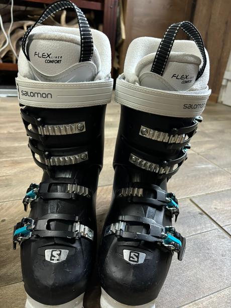 Lyziarky, salomon,24