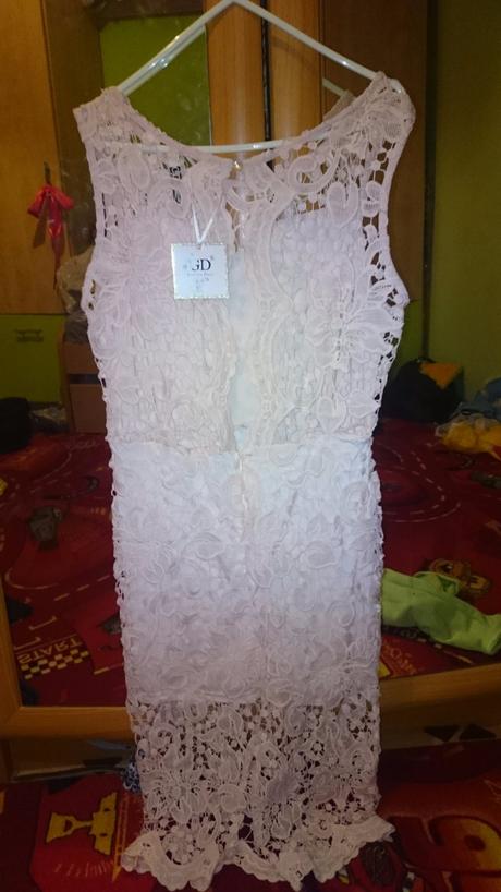 Marhulkove saty s visackou, s