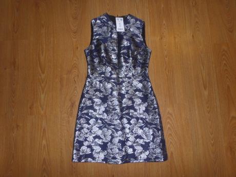 Hrubšie šaty s kvetmi, orsay,36 / m