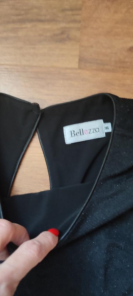 Ligotavé čierne šaty, 36