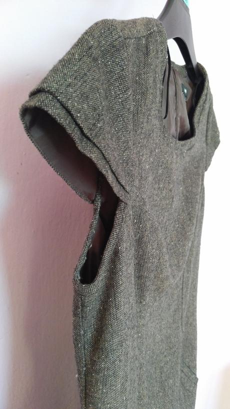 Zb teplejšie , hrubšie šaty (aj výmena), xs