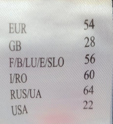 Suknickove plavky, 52