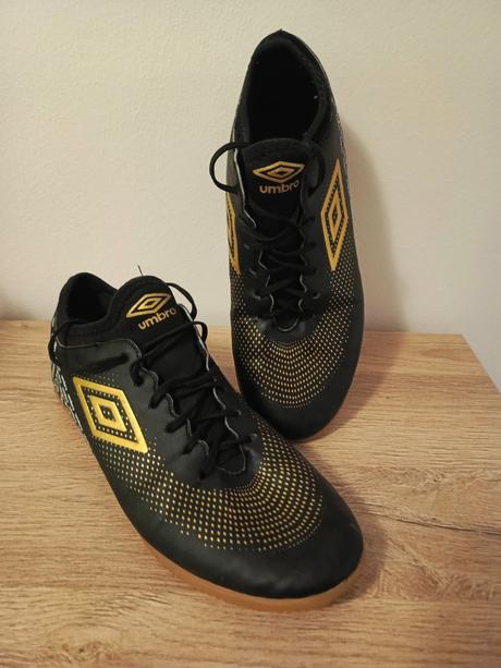 Halovky 38,5, umbro,38