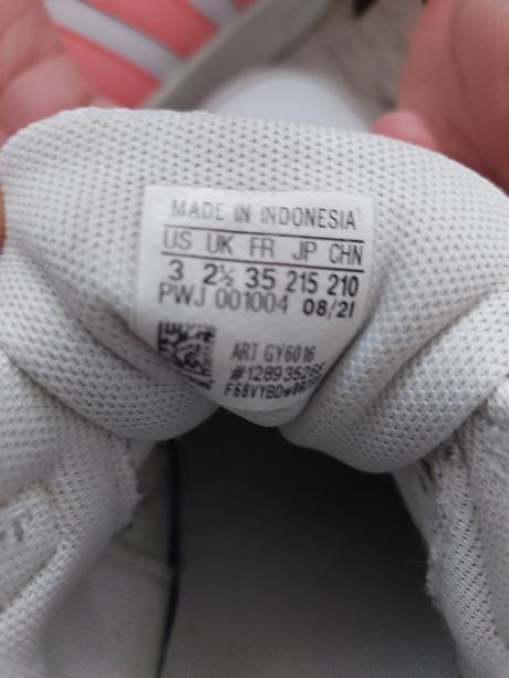 Botasky, adidas,35