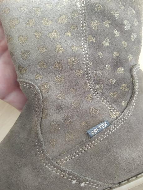 Kožené čižmičky, baťa,29