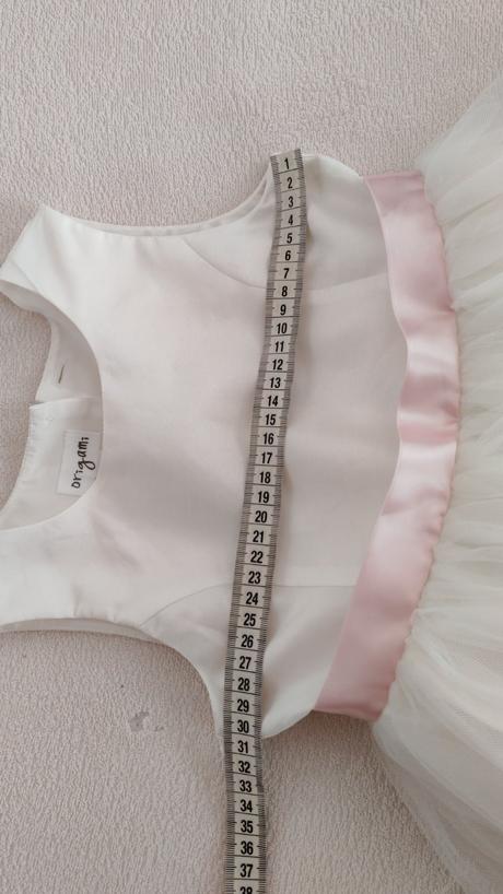 Slávnostné šaty, 110