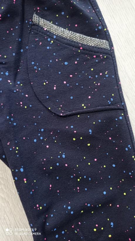 Modré leginsy, tinko,104