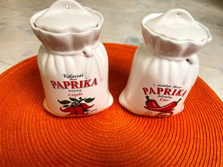 Porcelánové koreničky/dózy 2 ks, 