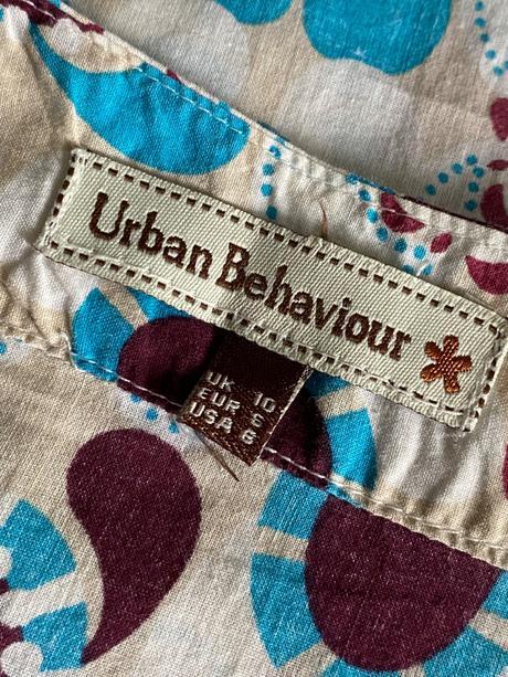 Urban behaviour - blúzka, m