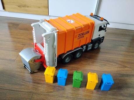 Bruder smetiarske auto, 