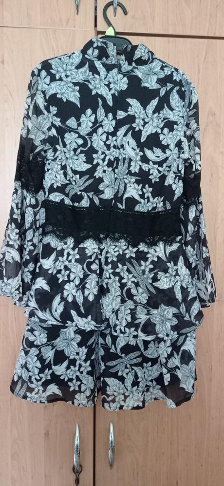 Dievčenské šaty, 36