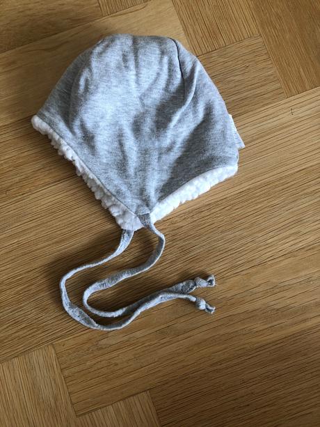 Zimná čiapka so šnúrkami, 56