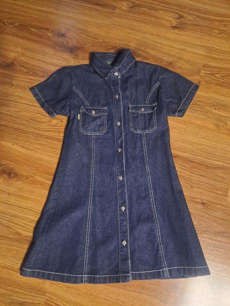 Rifľové šaty, 152