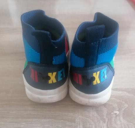 Nasuchovacie tenisky, 24