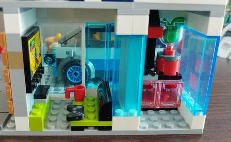 Lego city 60921 rodinný dom + elektromobil,