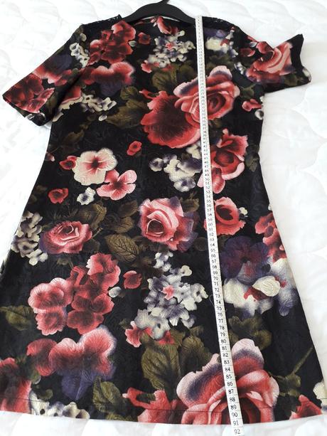 Spoločenské šaty, 38