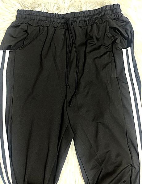 Čierne damske teplaky nove nenosene, m