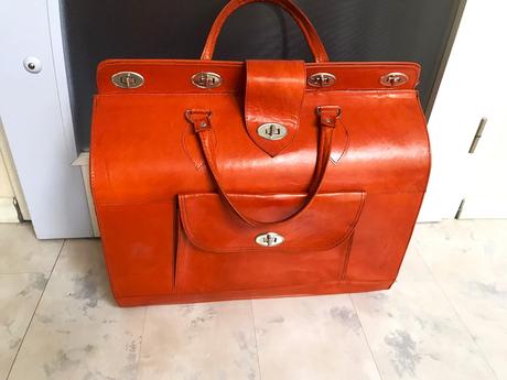 Kožená cestovná taška,