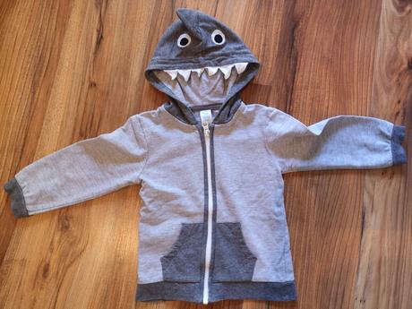 Mikinka shark, c&a,86