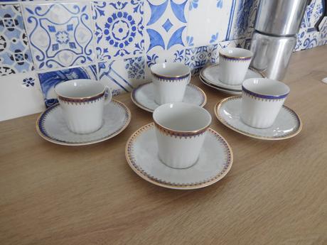 Porcelánové šálky made in čechoslovákia, 