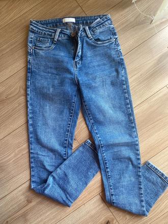 Rifle so stredne vysokým pásom, 38