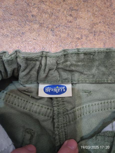 Hrubšie nohavice, 140