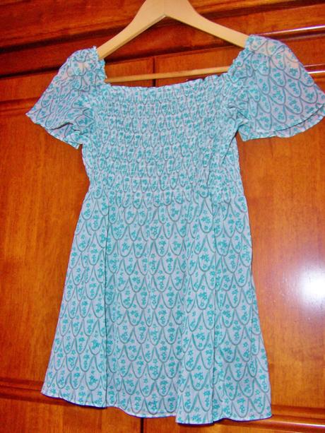 Tričko s kvietkami-zelenkavé, s