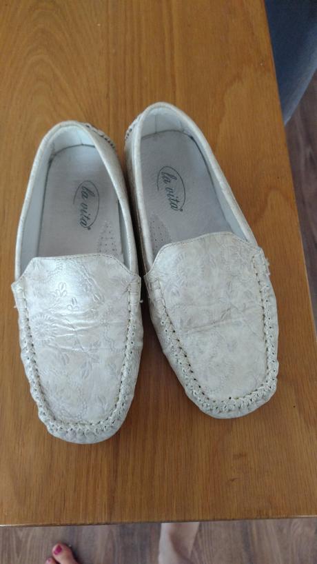 Turecké topánky, 32