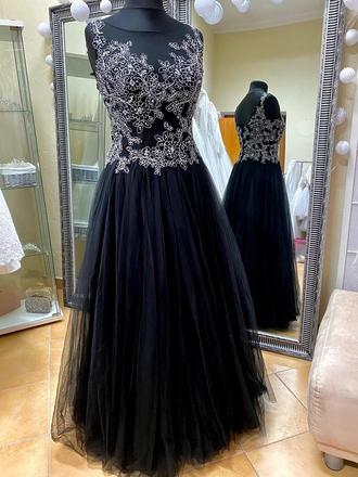 Spoločenské šaty vo veľkosti m/l, l / m