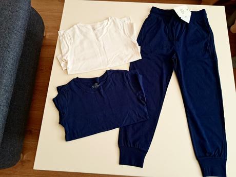 2ks tricka h&m v.122/128, h&m,122 / 128