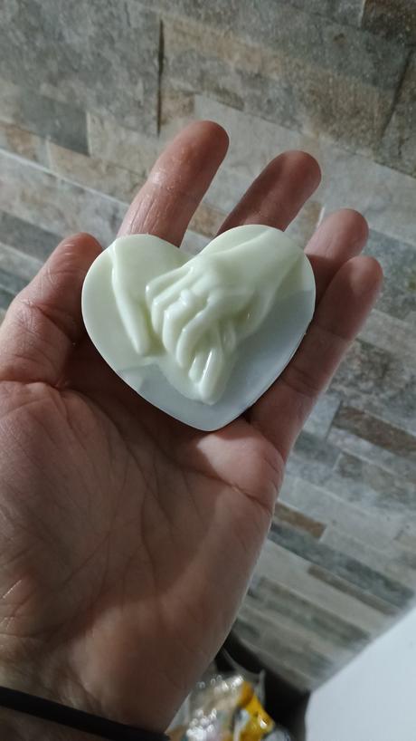 Ručné robené mydielka anjelik, macicka a iné,