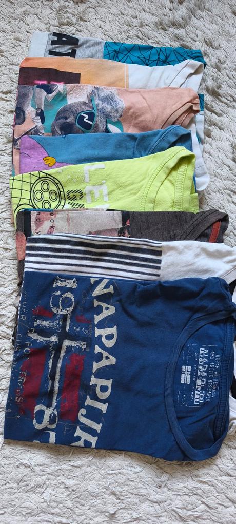 Balík chlapčenských búnd + tričká gratisy, 140–152