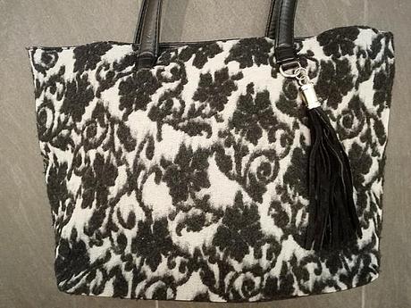 Vintage cierna kabelka, 