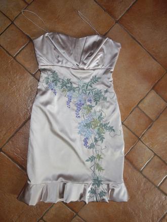 Znackove nadherne saty zn. karen millen, 38