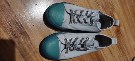 Tenisky, reserved,33