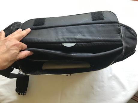 Taška na nb, zn. dicota - college action, dicota