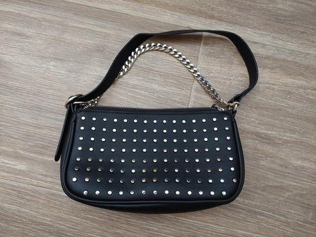 Kabelka, stradivarius