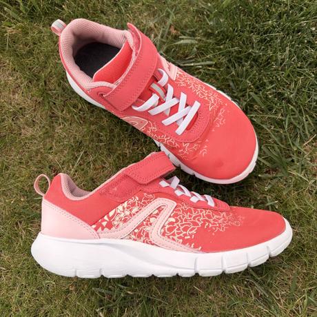 Ľahké tenisky s bielou podrážkou, decathlon,35
