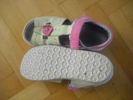 Kožené ortopedické sandálky, 32